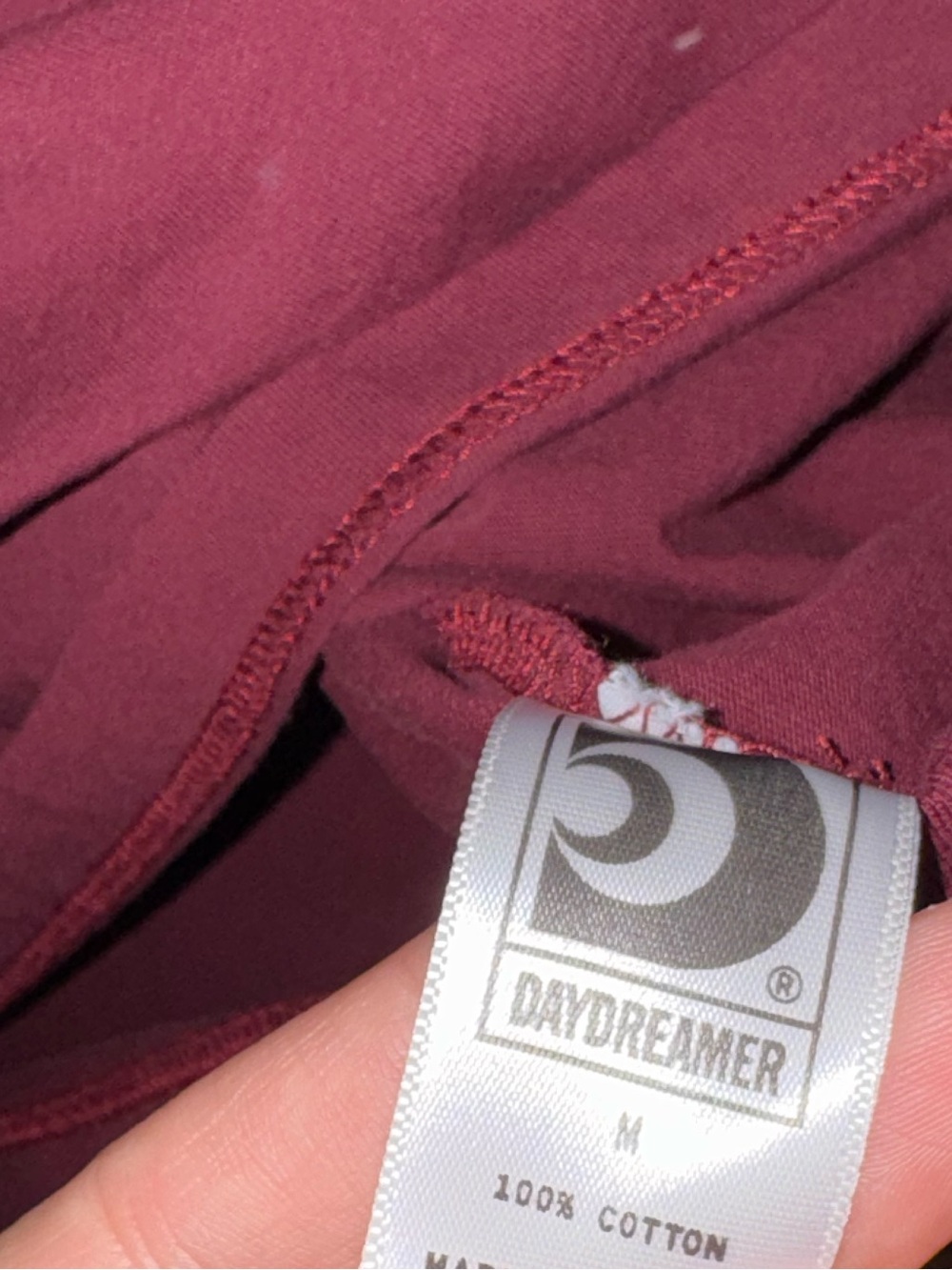 Daydreamer Burgundy V- Neck Raglan Sleeve Casual Boxy Graphic Club Tee Size M - Picture 7 of 8